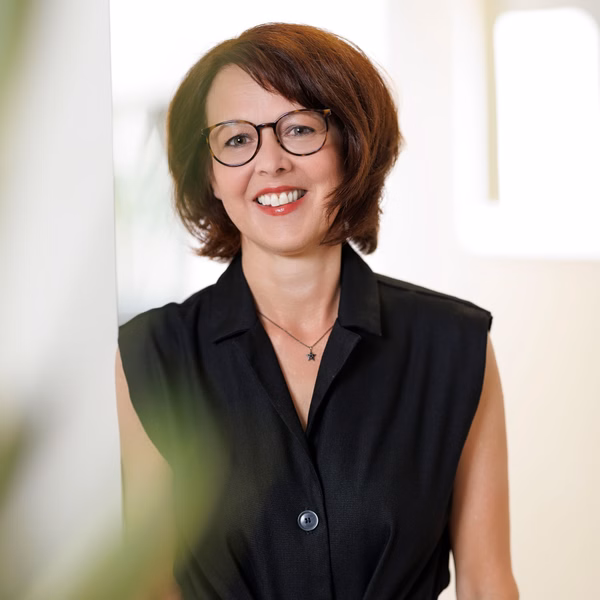 csm_auretax-steuerberatung-wirtschaftspruefung-nuernberger-land-team-claudia-schluechtermann